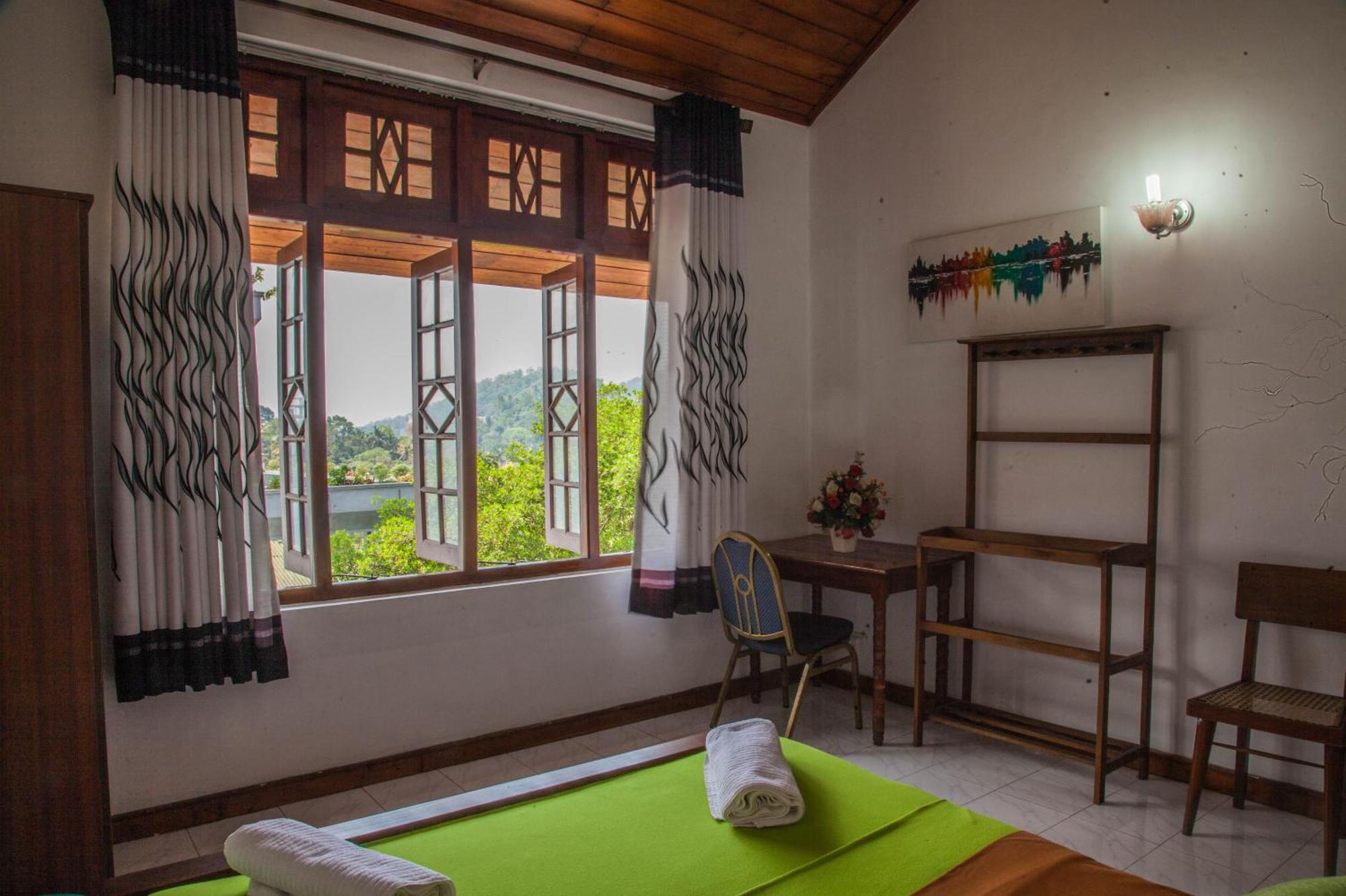 Antique Tourist Lodge Kandy Exterior foto