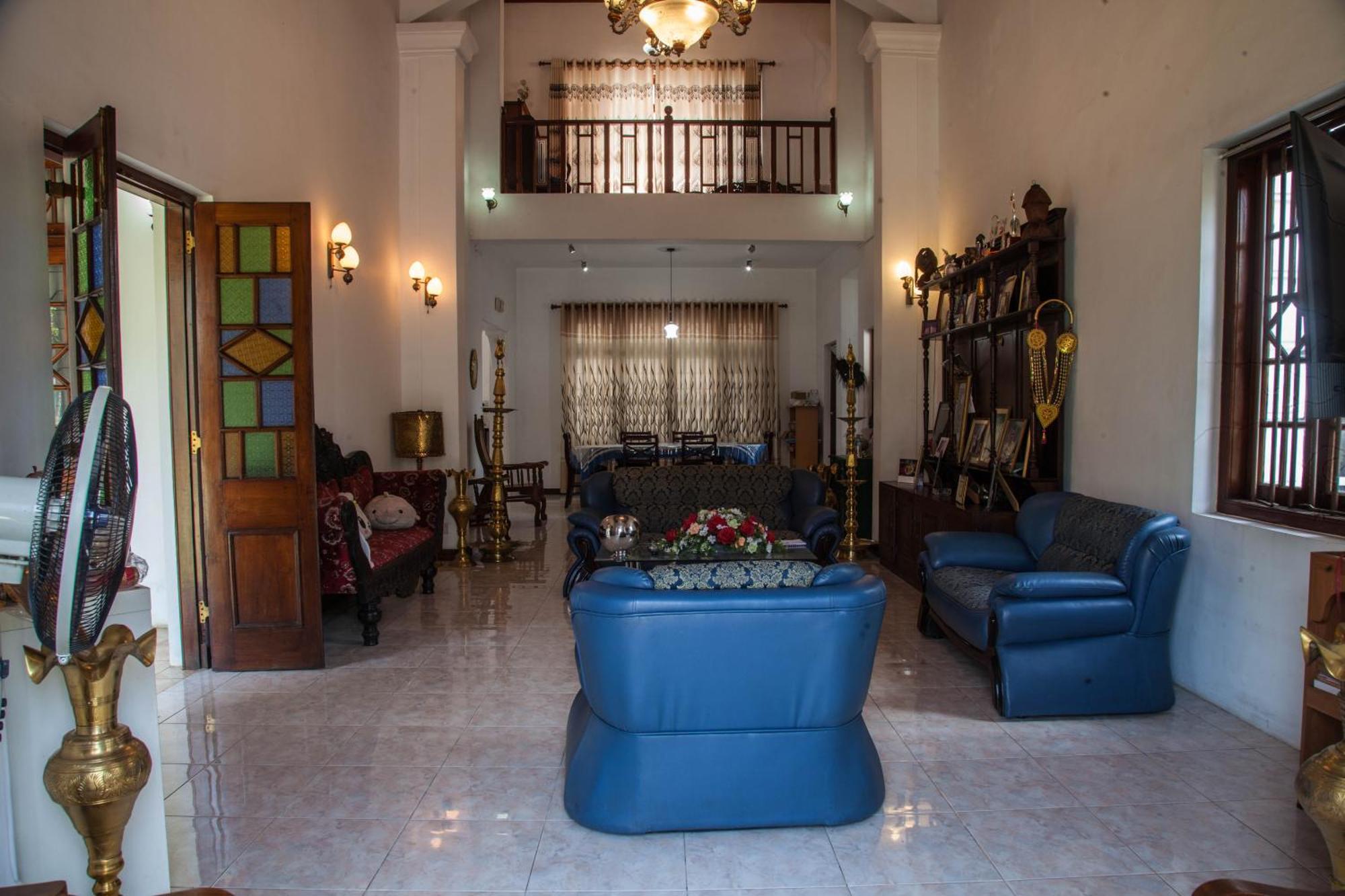 Antique Tourist Lodge Kandy Exterior foto